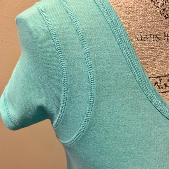 . LN ZELLA T-SHIRT. SHORT SLEEVES💞 - Picture 4 of 5